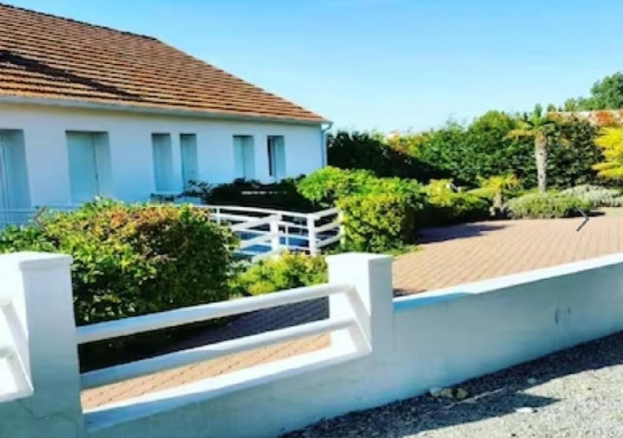 Resid'azur T2-pmr- Piscine Privee Apartment *